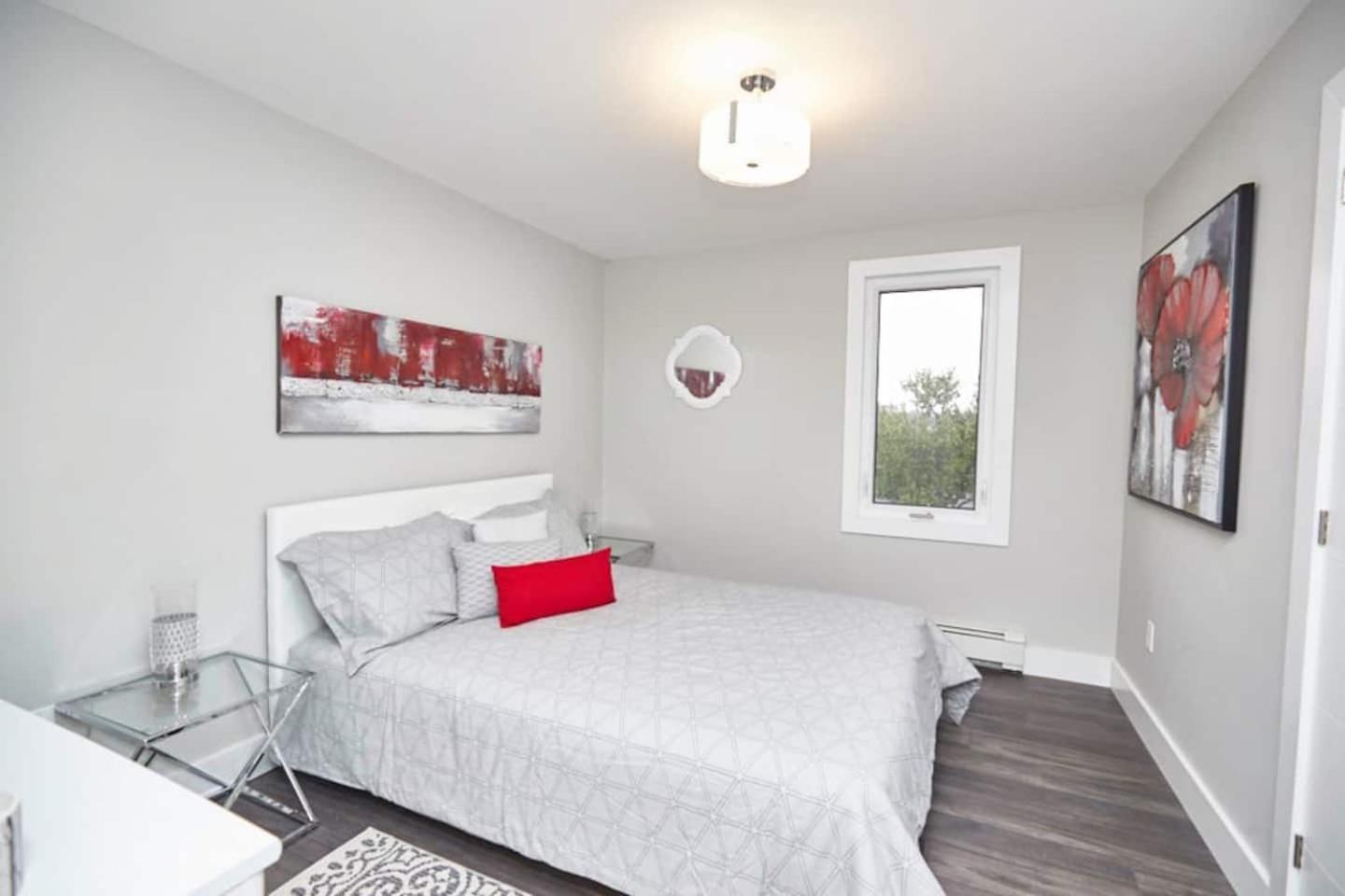 Clifton Hill Hideaway 2B -Two Bedroom Condo 尼亚加拉瀑布城 外观 照片